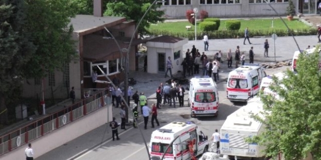 Gaziantep'te yaral polis'in tedavisi sryor