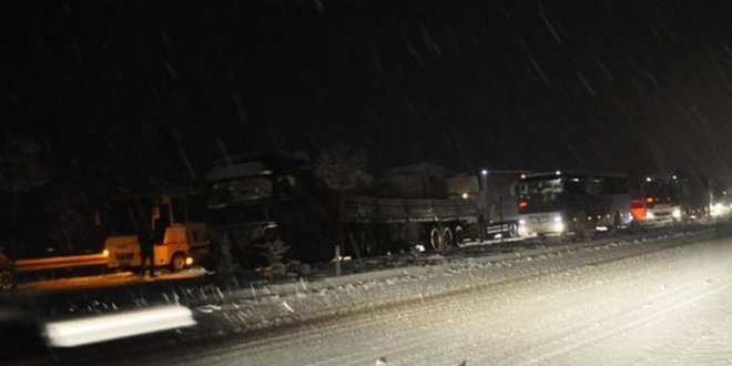 Bakent Ankara'da kar ya etkili oldu