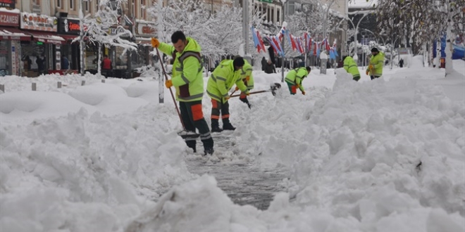 Trabzon'da son 60 yln en youn kar ya