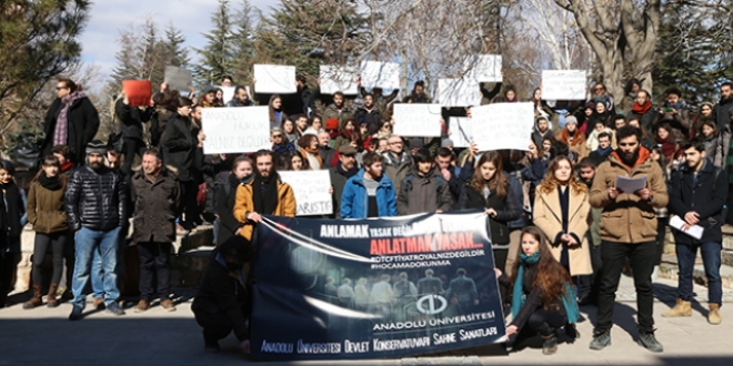 Anadolu niversitesi'nde 'sessiz' eylem