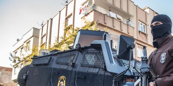 Nusaybin'de PKK'llarla atma: 1 asker, 1 polis yaraland