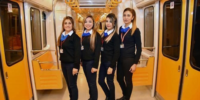 Adana'da metro da kadnlara emanet