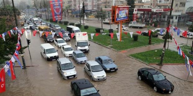 Mersin'de ya hayat olumsuz etkiliyor