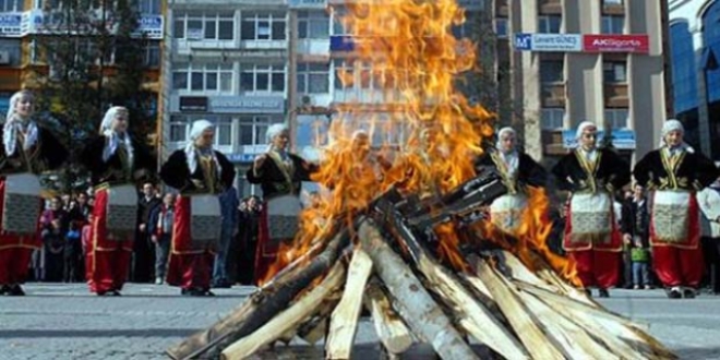 Bitlis Valiliinden 'nevruz' aklamas