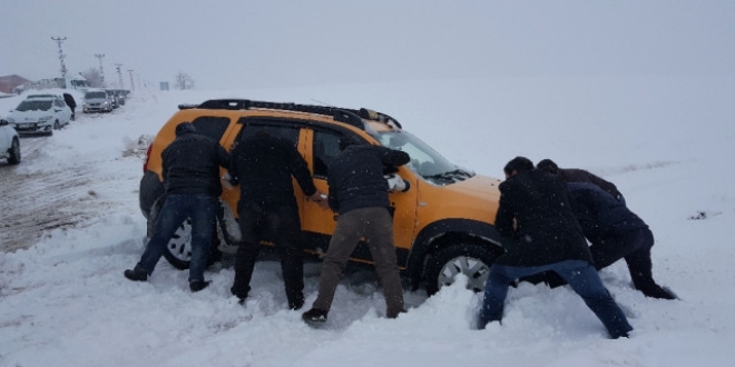 Tipide mahsur kalan vatandalar cezaevi personeli kurtard