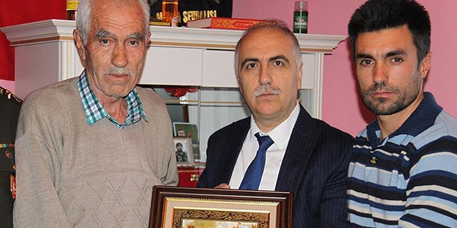 Giresun'da ehit ailesine 'ehadet belgesi'