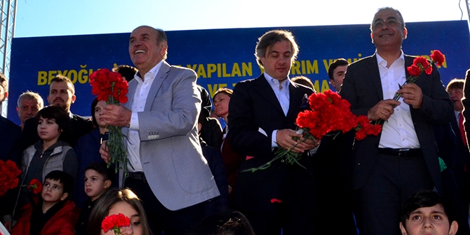 Bakan Topba: Denizin zerinde yzer yol yapyoruz