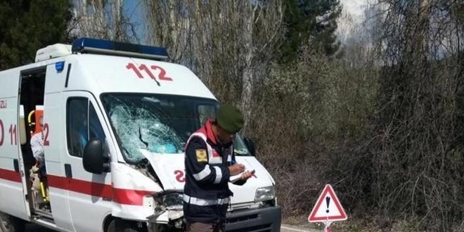 Denizli'de semen tayan ambulans kaza yapt: 1 l