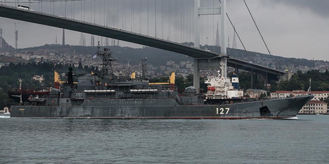 Rus sava gemisi stanbul Boaz'ndan geti