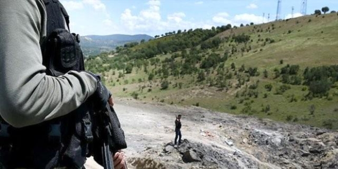 PKK'l terristler, gvenlik korucusunu kard