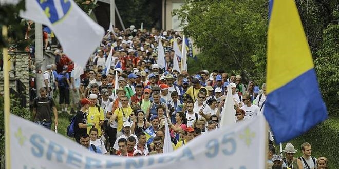 stanbul'dan Bosna'ya Srebrenitsa yolculuu balad