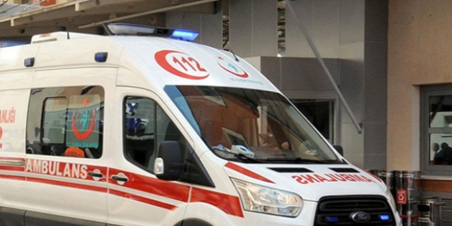 Antalya'da hafif ticari ara devrildi: 5 yaral