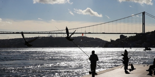 stanbul'da scaklk 30 dereceyi aacak