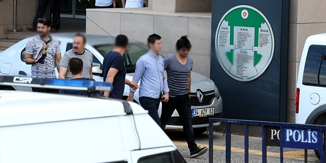 Sakarya'daki 'ByLock' operasyonlar: 16 kii tutukland