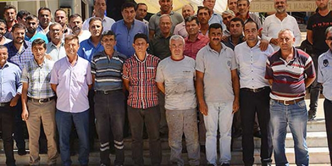 Dinar'da 51 kii MHP'den istifa etti