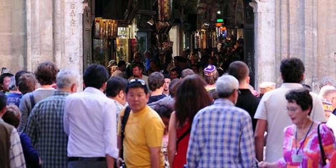 stanbul'da turisti kandrana af yok