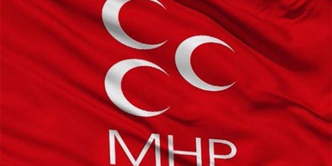 Afyonkarahisar'da, MHP'den 300 istifa
