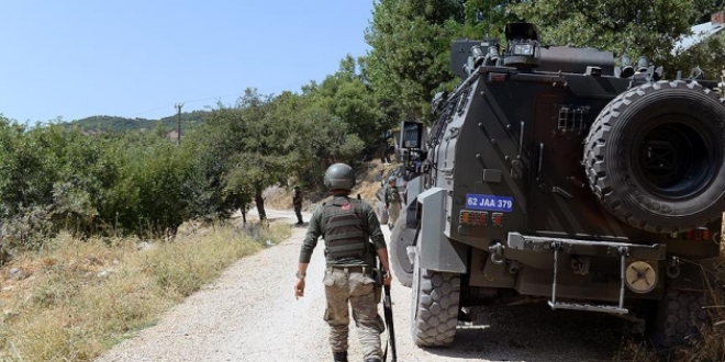 Hakkari'de  PKK'l bir terrist etkisiz hale getirildi