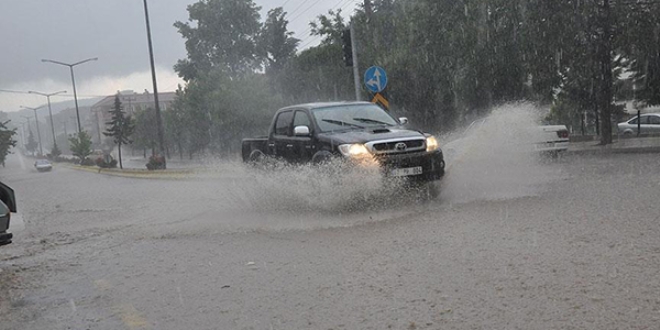 Meteoroloji'den o il iin 'ok kuvvetli ya' uyars