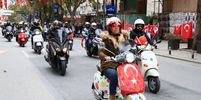 Motosikletlerle 'Cumhuriyet Bayram' korteji oluturuldu