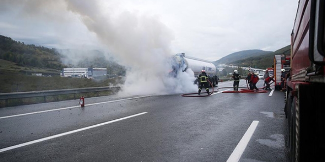 Anadolu Otoyolu'nda tanker yangn