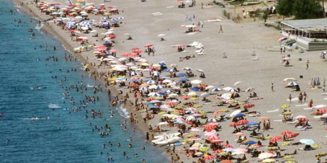 Antalya'ya 10 ayda 9.5 milyon turist geldi