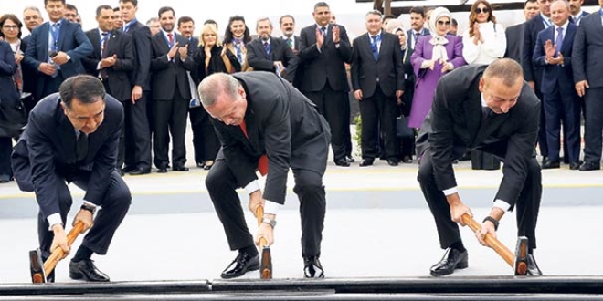 Erdoan, BTK ekicini hatra ald