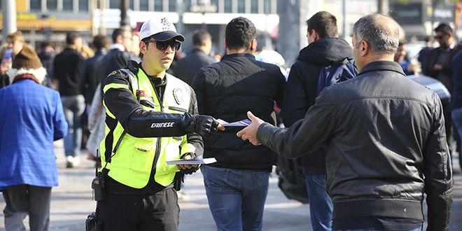 Bakanlar, 'Trafikte sayg' sempozyumuna katlacak