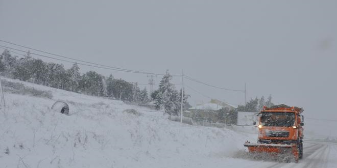 Artvin'de 42 ky yolu kar nedeniyle ulama kapand