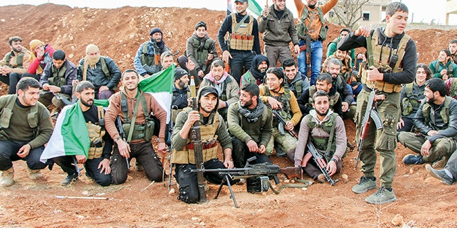 Suriye airetleri YPG'ye kar ulusal ordu kuruyor