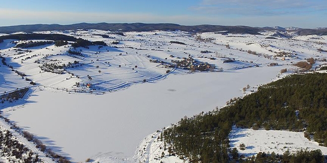 Karabk'te kar manzaras drone ile grntlendi