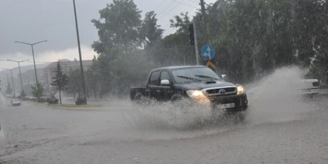 Meteorolojiden, Balkesir ve anakkale iin kuvvetli ya uyars