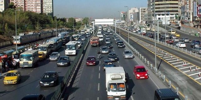 stanbul'da yollar trafie kapatlmaya baland