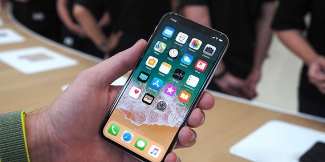 ki karde iPhone X'in gvenlik an buldu