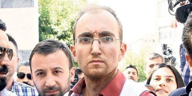 Atalay Filiz'in 'resmi belgede sahtecilik' davasna devam edildi