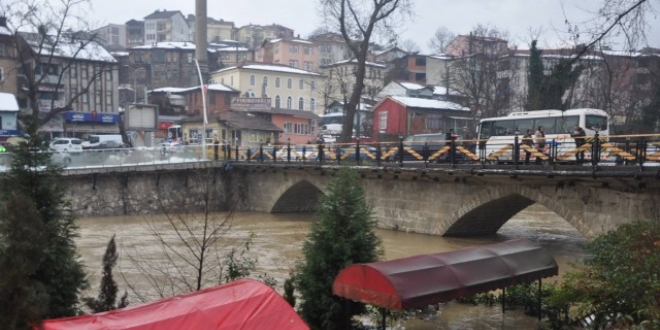 Bartn Valilii'nden sel uyars