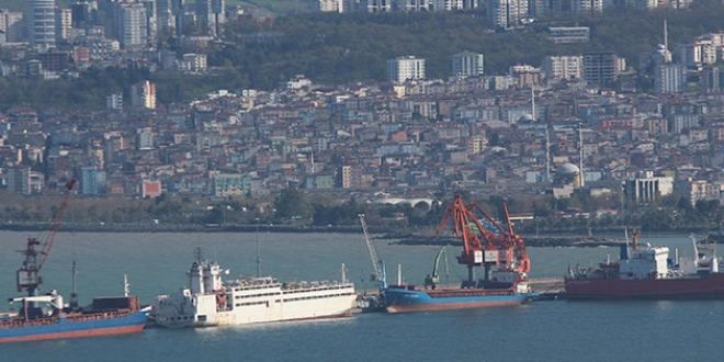 Samsun'u gemi ile getirilen bykbalarn kokusu sard