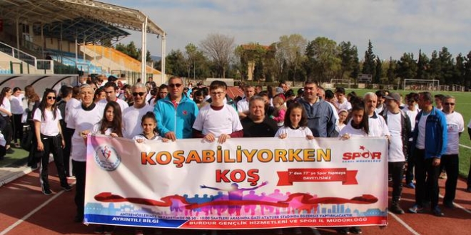 Protokol, renciler ve vatanda birlikte spor yapt