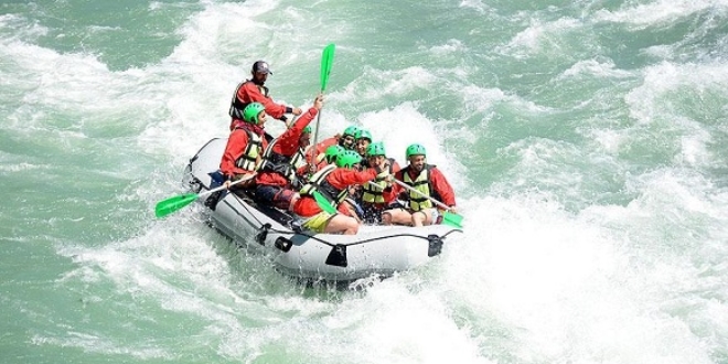 Turizmin bakentinde rafting heyecan