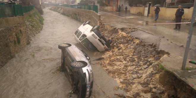 Hatay'da iddetli ya ve frtna maddi zarara neden oldu