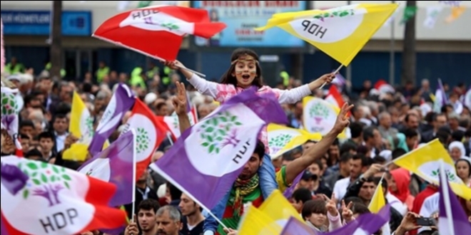 HDP'nin stanbul'daki seim brolar ald