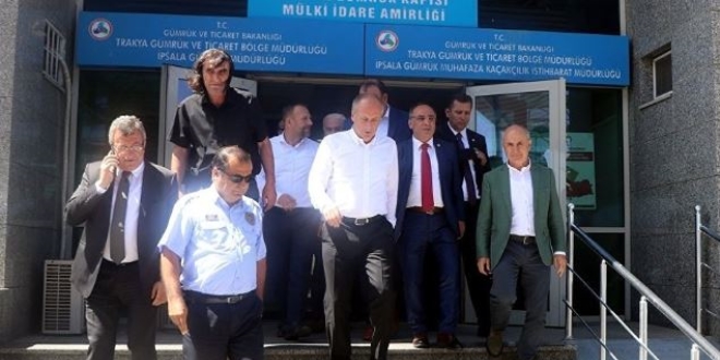 CHP heyeti Yunanistan'da gzaltna alnd