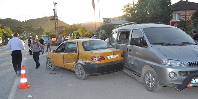 Bartn'da trafik kazas: 10 yaral