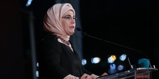 Emine Erdoan, cevap verenlerle sahur yapacak