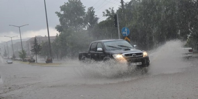 Meteoroloji bu iller iin kuvvetli saank uyars verdi