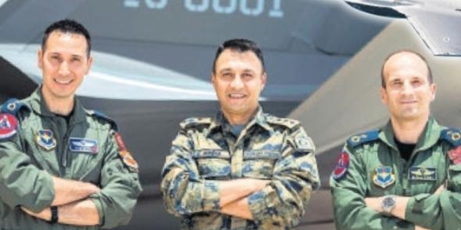 te ilk F-35'in ilk pilotlar