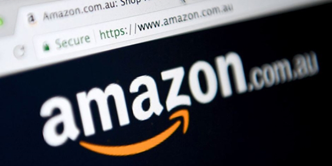 Amazon'un piyasa deeri 900 milyar dolar at