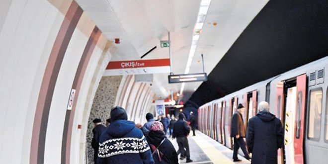 stanbul'da ekmeky metrosu Austos'ta alyor