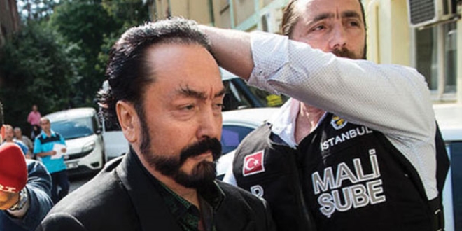 Adnan Oktar'a  'Tayyip'i asarlar imdi' sz hatrlatlm