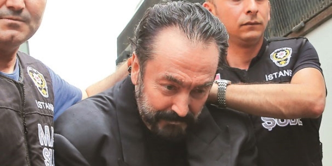 Adnan Oktar iin olunu terk etti! Polis bile ok oldu